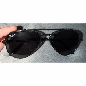 Ray-Ban Dark Aviator Sunglasses